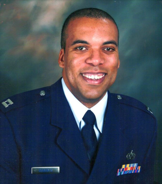 Raimone Roberts, photo 1